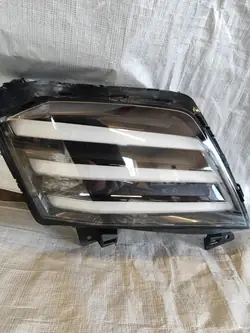 Peugeot 208 II LED DRL vasen ajovalo OEM 9851054180