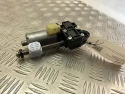 Moteur de colonne de direction Mercedes-Benz OEM 0390203399