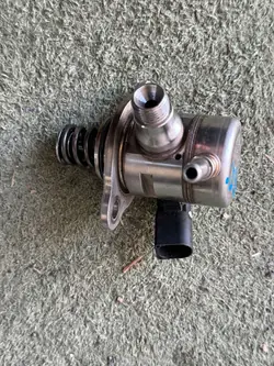Toyota Rav4 Pompe à Carburant 255920