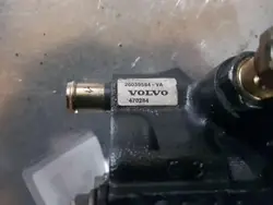 Direction assistée Volvo OEM 26039584 pour 440 K (445)