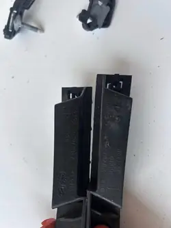 AUDI A8 S8 4H Stoßstangen Gleitschienen Links Rechts OEM