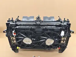 Pas przedni chłodnice AUDI Q8 4M8 Q7 4M LIFT 8W0121003D