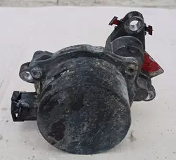 Imupumppu Renault Movano 2.3 DCi OEM 146505758R