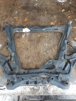 Framfjädringsbalk OEM sanki för Renault Twingo III