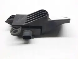 Audi R8 II Spyder Ilmaputken Kiinnike OEM 4S0810676B