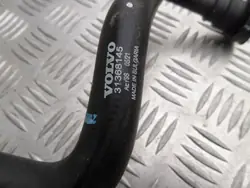 Pompe à eau Volvo 31368312