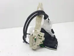 Höger Framdörrslås Kia Sorento III 81320-C5010 Komplett