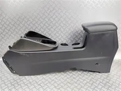 Keskikonsoli käsinoja OEM 84633-A4000 Kia Carens IV