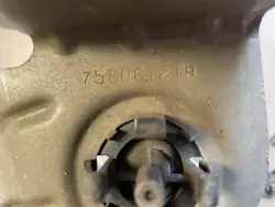 BMW 2 F45 Stänkskärmsfäste OEM 758061219 - 3 st