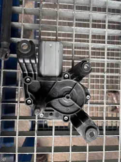 OEM 53027312 Heckwischermotor für Opel Corsa D