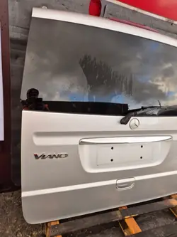 Mercedes Viano W639 Kofferbak Lift OEM 9744 - Gebruikt