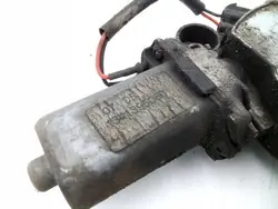 Lève-vitre droit avec moteur 1341395080