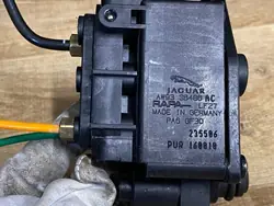Válvula suspensão ar Jaguar XJ X351 AW933B486AC