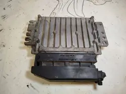 Unidade de controle do motor Renault Clio II 7700115097