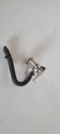 Inyector AdBlue Mercedes OEM 0004904000 - Usado