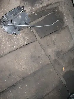 Fram Vänster Dörrlås IVECO DAILY 1999-2014 OEM 8200147149