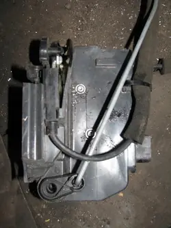 Serrure de Porte Avant Gauche IVECO DAILY 1999-2014 OEM 8200147149