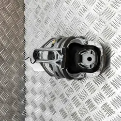 Moottorin kiinnike AUDI A6 2.0L diesel 2018