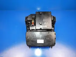 Tuhkakuppi Mercedes C-luokka W205 OEM A2056800210