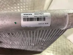 Condenseur AC Volvo XC90 2018 OEM 31686413