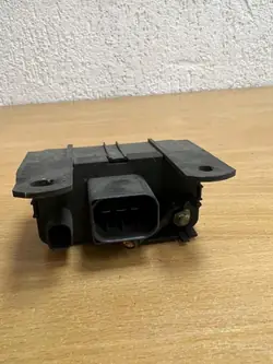 Rele D7146 Mercedes-Benz Sprinter 1996 Diesel