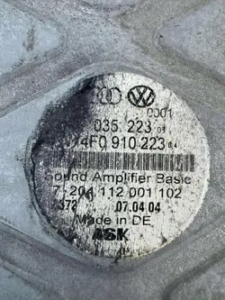 Audi A6 Förstärkare OEM 4F0910223 - Begagnat skick