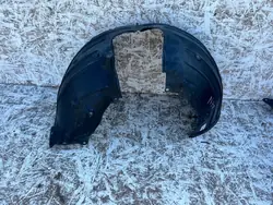 Fram vänster hjulhus Mazda 3 BP