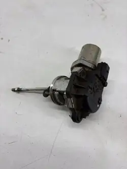 Audi OE 06L145614B säätömoottori käytetty