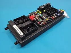 Caja de fusibles OEM GJ32-14F041-AC para Land Rover Evoque