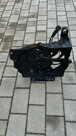 Ventilador direito Porsche Taycan OEM 9J1121250F