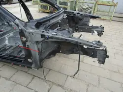 Painel dianteiro direito Mazda 3 BP OEM
