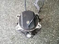 Moyeu roue arrière droit OEM 47900JD000 - Nissan OE