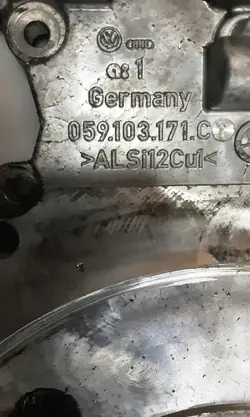 Jakoketjun kansi OEM 059103171C Audille 3.0L Diesel