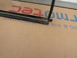 Vitre droite porte arrière Mercedes W124 Berline + joint