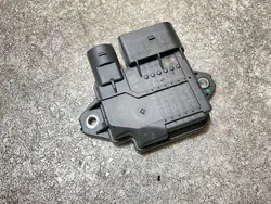 Relais Mercedes-Benz OEM 1110067 - Occasion