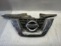 Nissan Juke I Lift Bumper Grill 62070-BV80A / 62072-BV80A