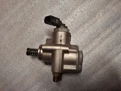 Audi S8 D3 Korkeapainepolttoainepumppu 07L127026A