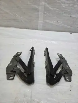 Charnière de Capot Opel Adam OEM 13355230/31 - Gauche/Droite