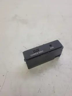 Prise USB Chargeur OEM 4M0035726 pour Audi A4 A5 Q7
