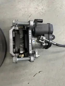 Jarrusatulat & Kiekot Taka Audi Q5 80A 2.0 TDI OEM
