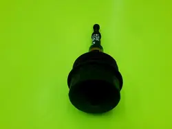 Öljynsuodattimen kiinnityspultti W222 W212 W253 W205 2.2 CDI