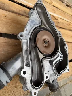 Pompe à eau OEM 68346915AA pour Dodge Durango 5.7L V8