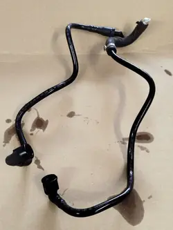 Audi A4 B7 2.0 TDI Quattro polttoaineputki OEM 8E0201220AH
