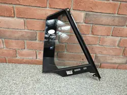 Ventana lateral BMW G61 derecha trasera OEM 5A058D6