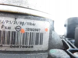 Bomba de dirección asistida Opel Zafira B 2.2 Direct 13192897