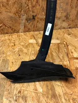 Joint de vitre arrière BMW F11 OEM 7206557 Occasion
