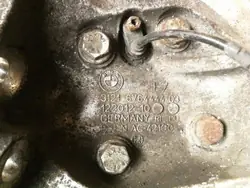 Moyeu de roue avant BMW 3121676444403 - Côté droit