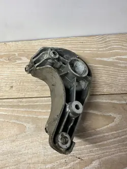 Soporte compresor BMW OEM 7646904 - Usado