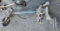 Poutre Suspension Arrière Essieu Complet Tambours OEM