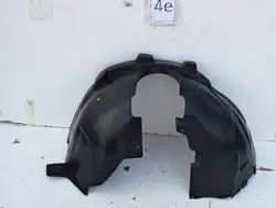 Volvo XC40 linker voor spatbord OEM 32260180